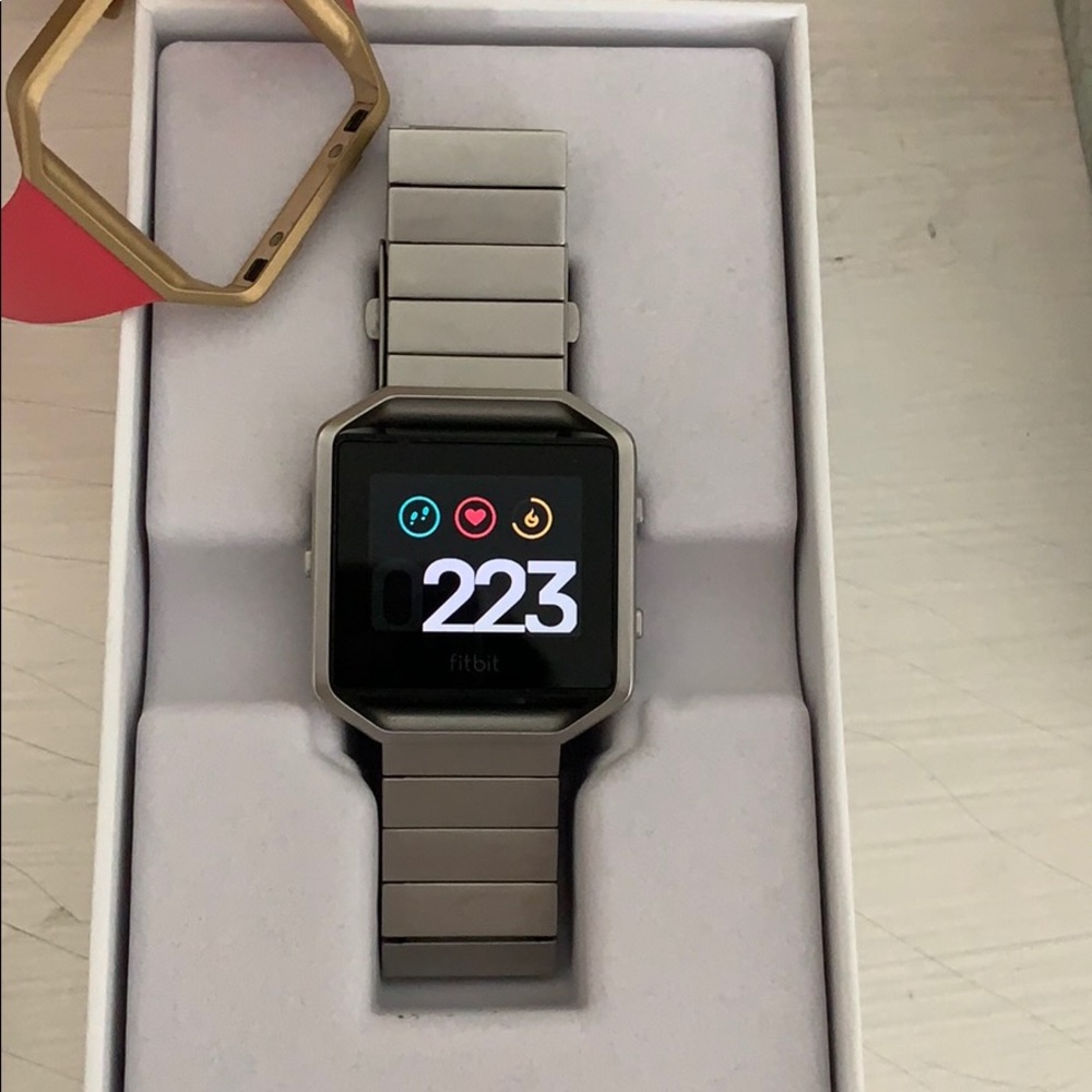 Fitbit Blaze - image 1